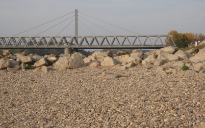 trocen gefallen aussehender Rhein